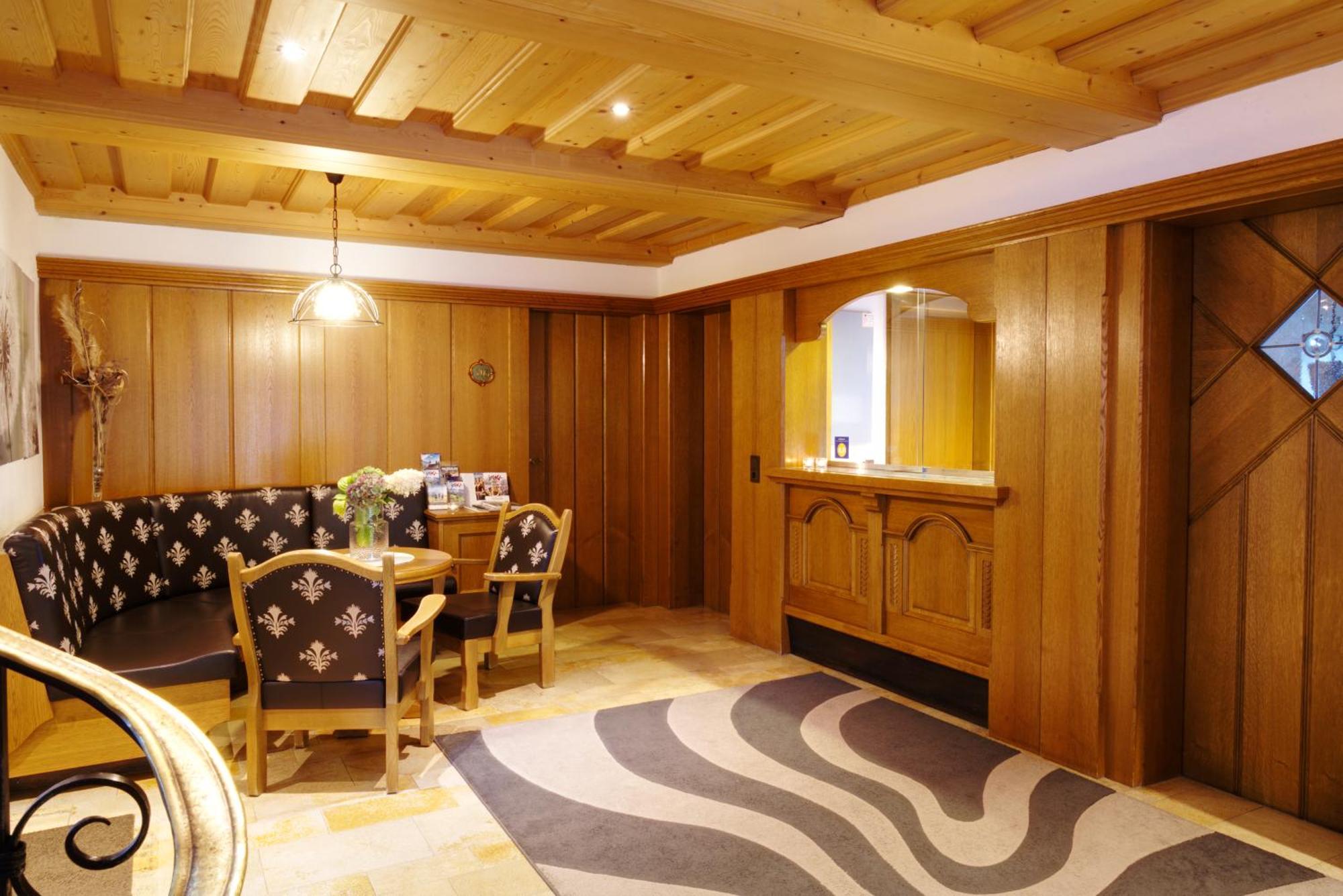 Versalerhof Ишгъл Екстериор снимка