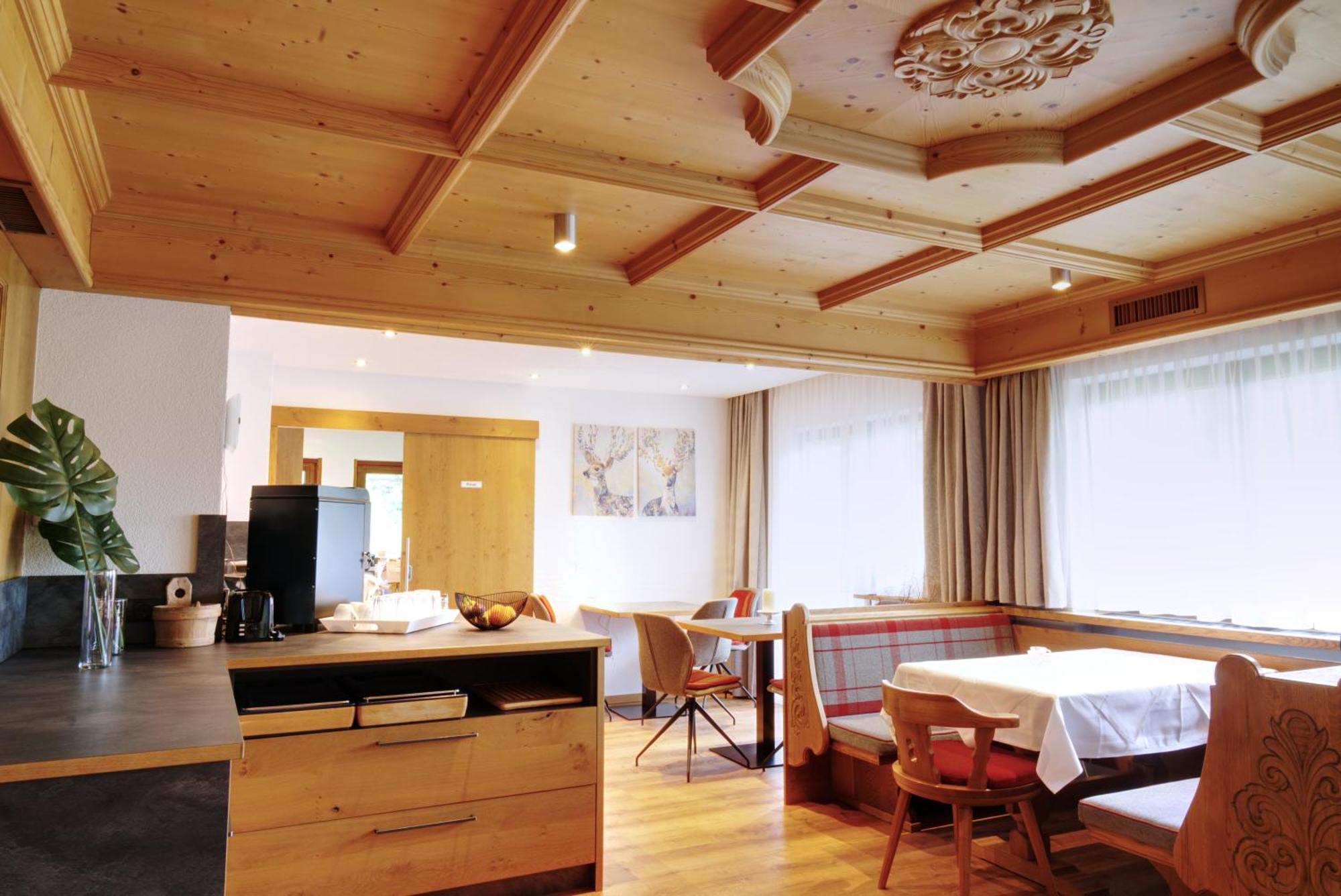 Versalerhof Ишгъл Екстериор снимка
