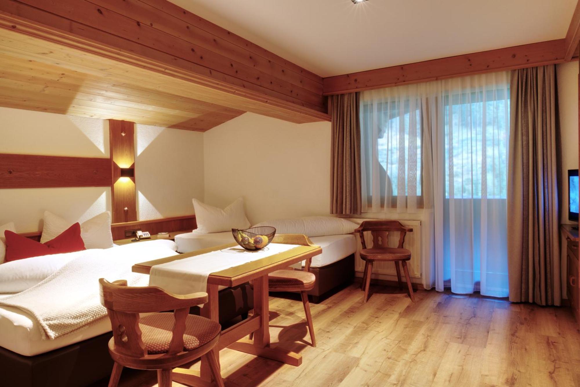 Versalerhof Ишгъл Екстериор снимка
